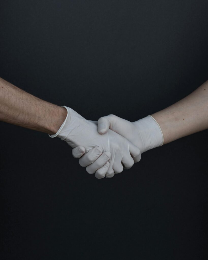 picture of a disposable gloves